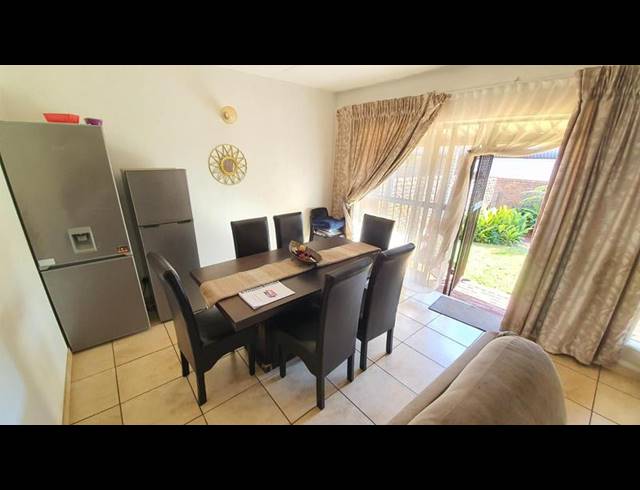 3 BEDROOM APARTMENT FOR SALE IN THE ORCHARDS